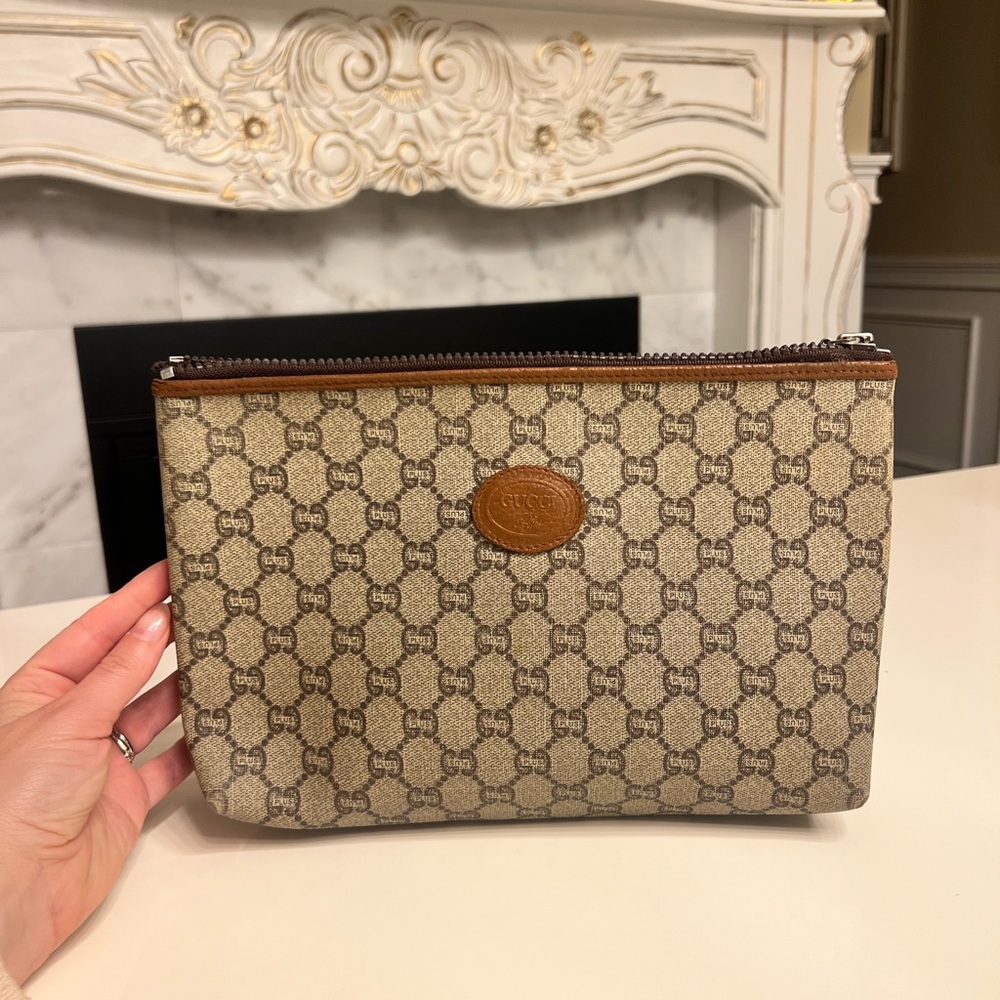 💯 Authentic Gucci Plus Pouch/clutch